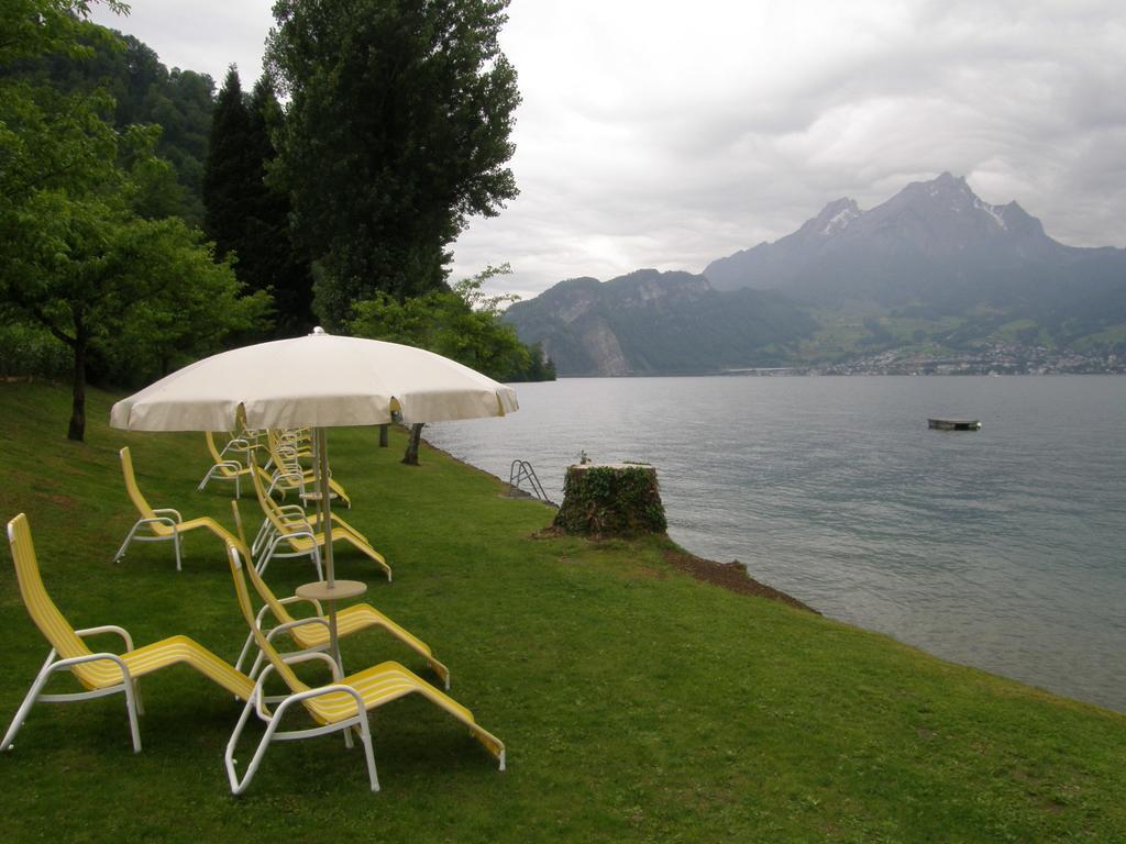 Gastehaus Baumgarten Hotel Kehrsiten Buitenkant foto